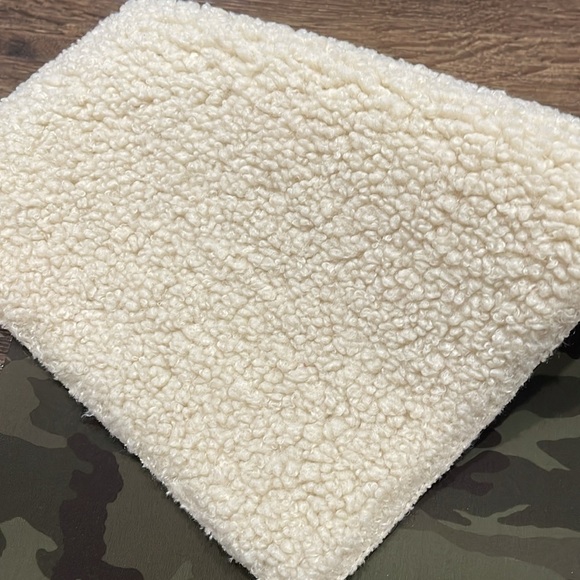 GOOD AMERICAN High Kickstand Camo Over The Knee Boots - Picture 10 of 15